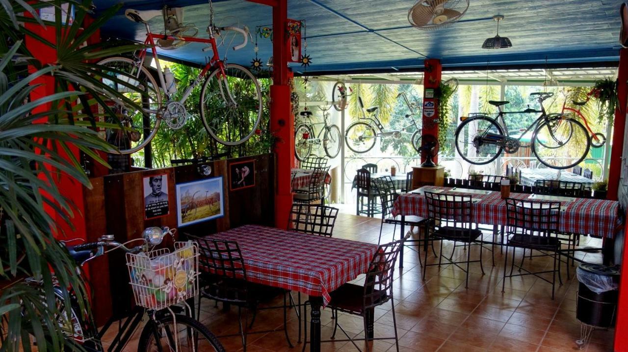 Swiss Ticino Guesthouse & Restaurant Mae Wang Εξωτερικό φωτογραφία